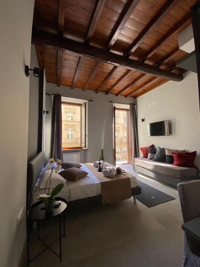 Soha Piazza Di Spagna Boutique Rome Bagian luar foto