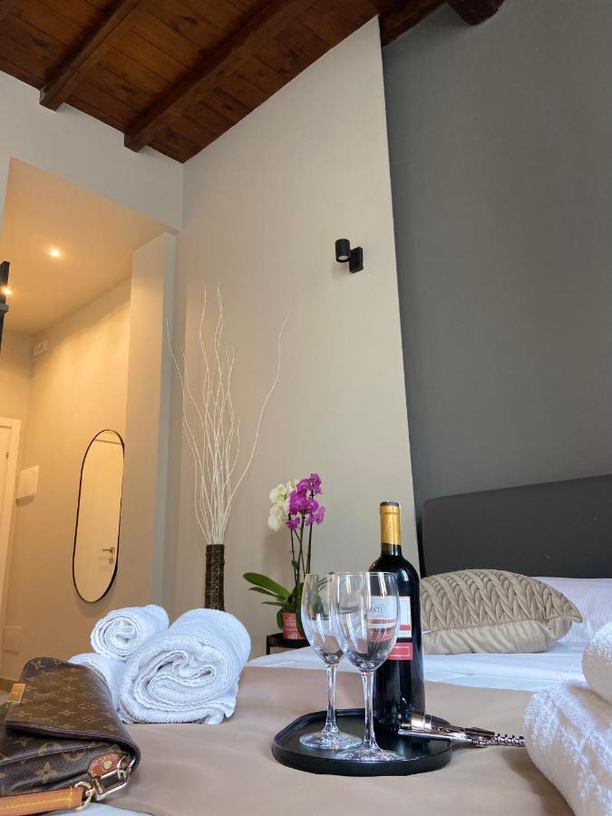 Soha Piazza Di Spagna Boutique Rome Bagian luar foto