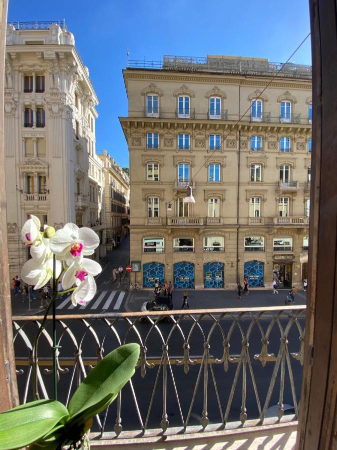 Soha Piazza Di Spagna Boutique Rome Bagian luar foto