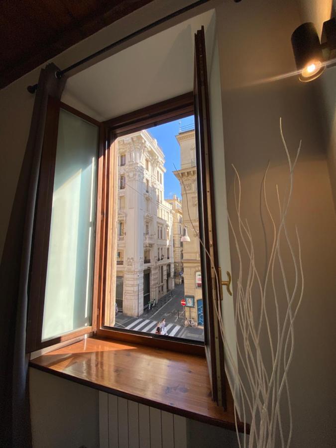 Soha Piazza Di Spagna Boutique Rome Bagian luar foto
