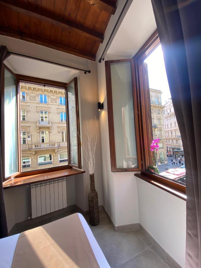 Soha Piazza Di Spagna Boutique Rome Bagian luar foto