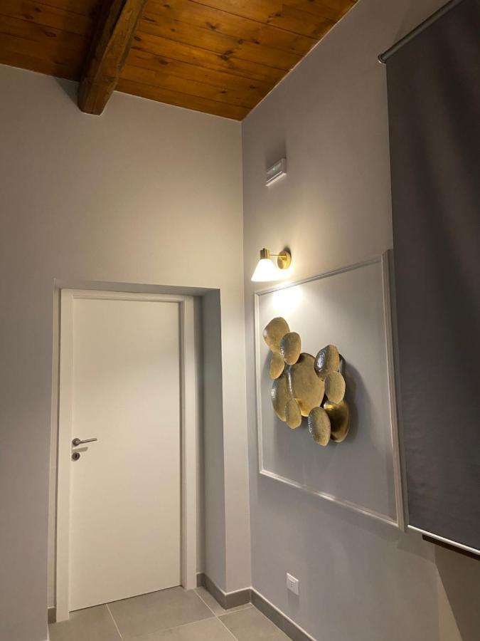 Soha Piazza Di Spagna Boutique Rome Bagian luar foto