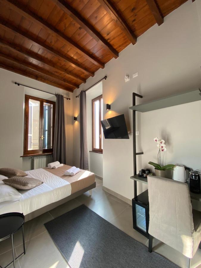 Soha Piazza Di Spagna Boutique Rome Bagian luar foto