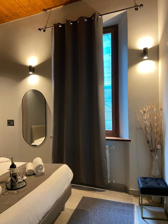 Soha Piazza Di Spagna Boutique Rome Bagian luar foto