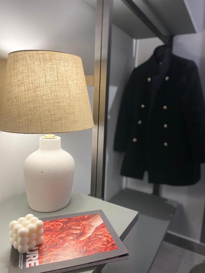 Soha Piazza Di Spagna Boutique Rome Bagian luar foto