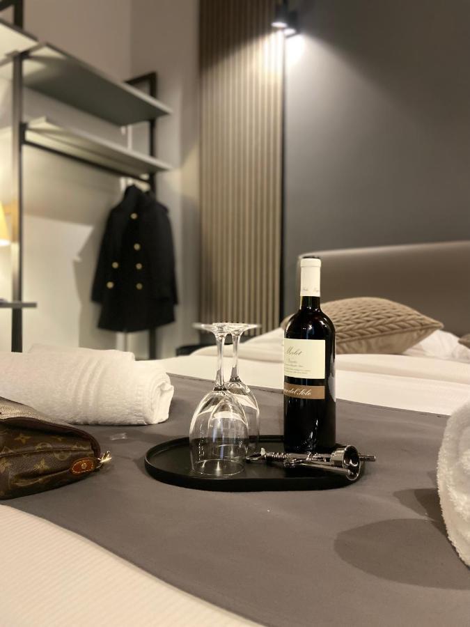 Soha Piazza Di Spagna Boutique Rome Bagian luar foto