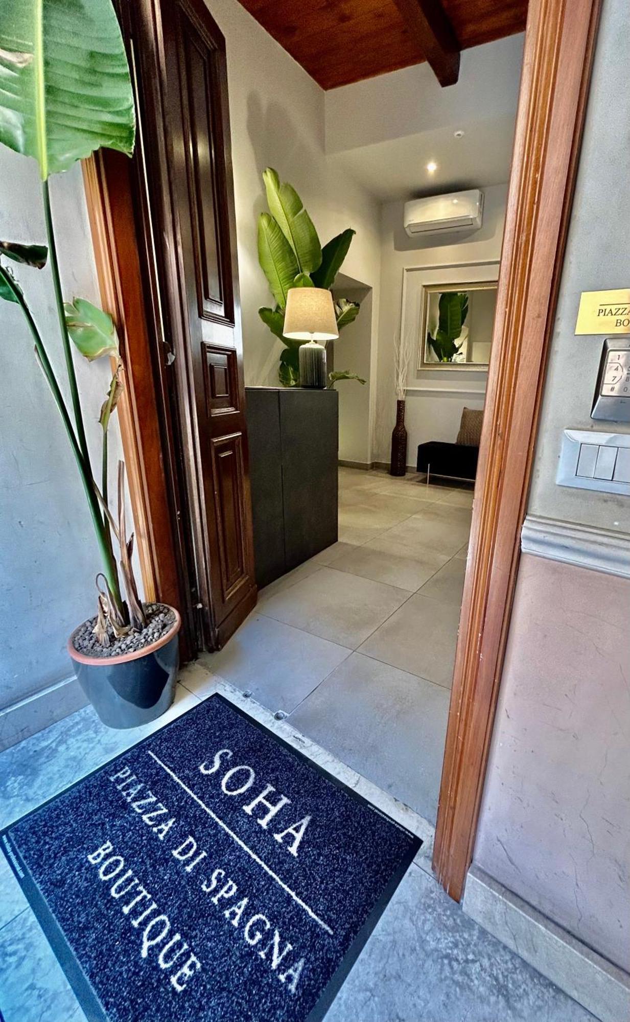 Soha Piazza Di Spagna Boutique Rome Bagian luar foto